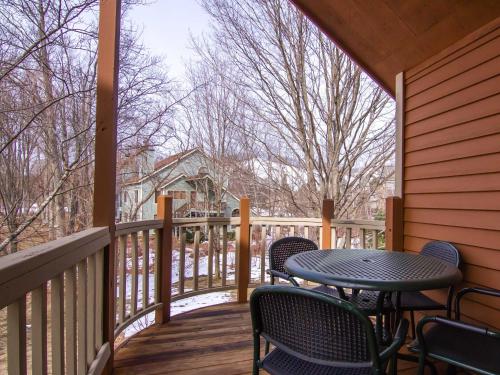 Spacious 2 Bed At Crystal Mountain Resort 2 Bedroom Condo by Redawning - photo 13