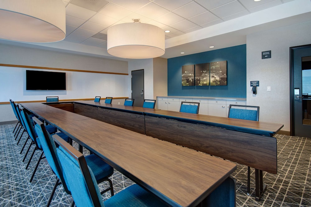 Hampton Inn & Suites Sunnyvale Silicon Valley - photo 52