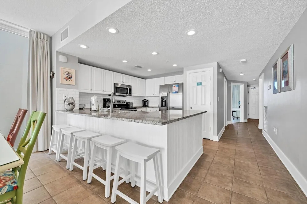 Majestic Beach Towers 2 1701 - photo 22