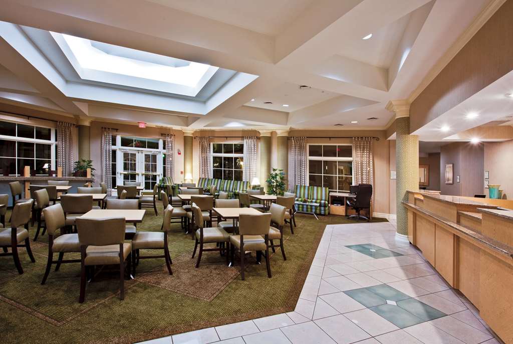 La Quinta Inn & Suites by Wyndham USF - photo 8
