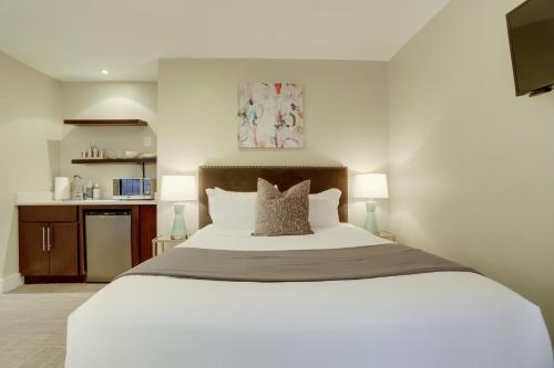 DuPont Place Boutique Inn - photo 47