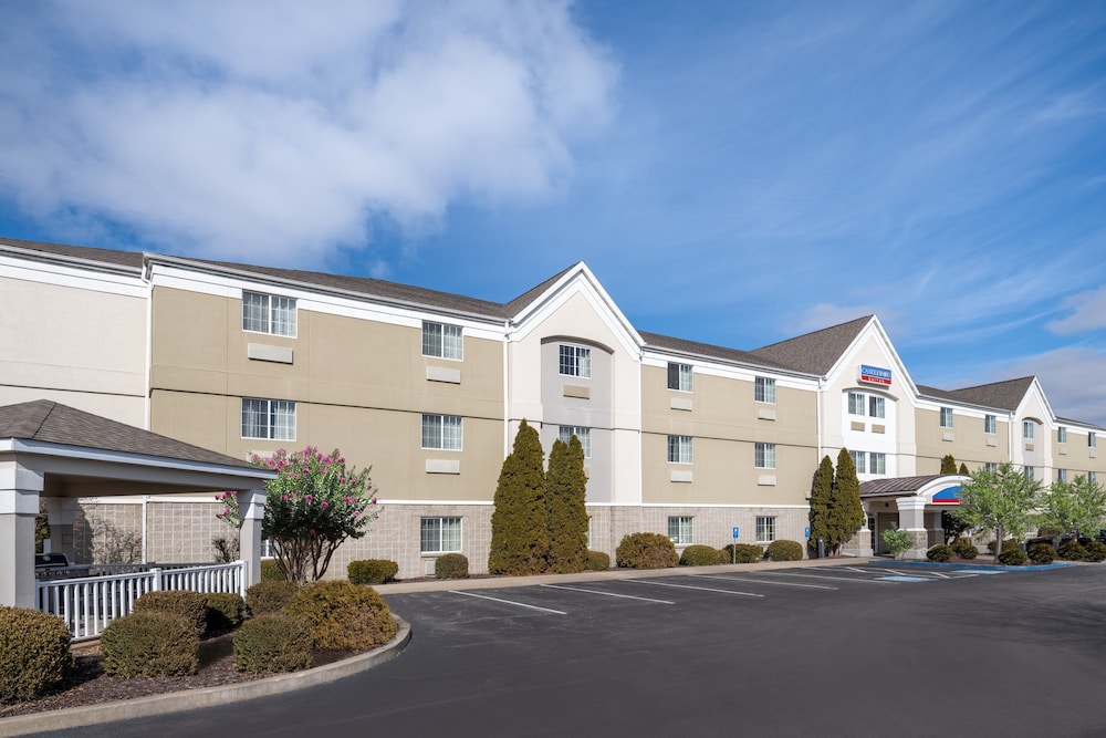 Candlewood Suites Elkhart by IHG - photo 12