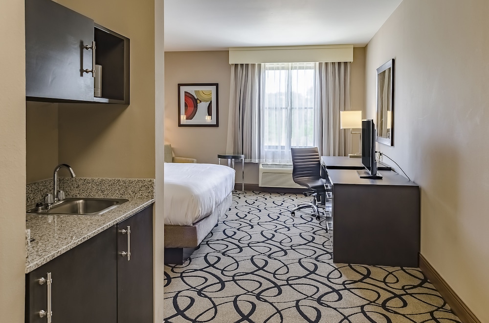 Doubletree by Hilton Hattiesburg MS - photo 6