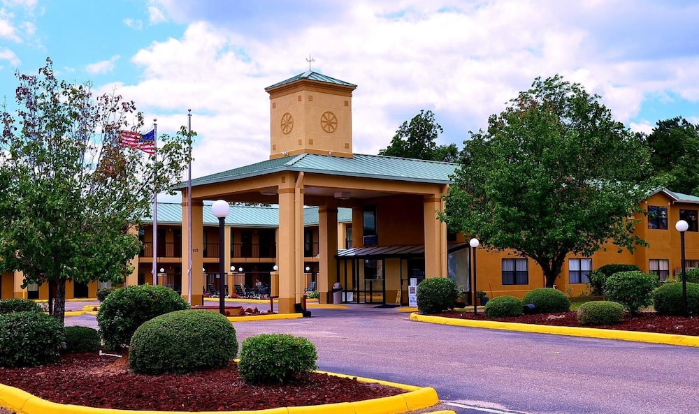 Executive Inn Opp - carbon neutral hotel in Opp