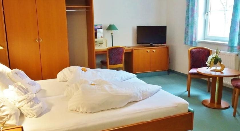 Natur Romantik Resort Berghof Brunner — 4-Star Luxury Hotel in Klagenfurt Am Woerthersee, Austria