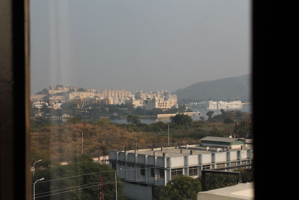 The Crescent - carbon neutral hotel in Udaipur