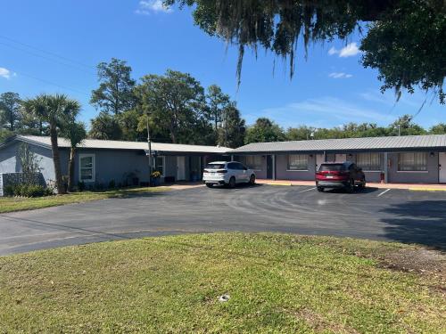 LaBelle Motel - photo 13