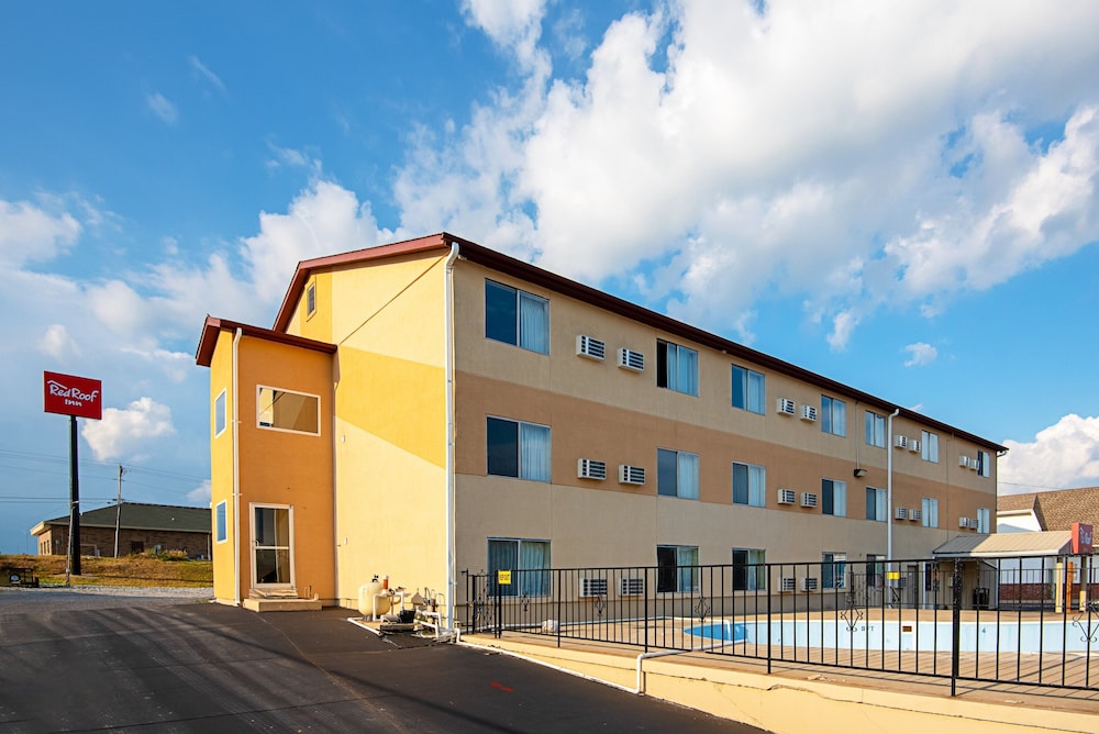 Red Roof Inn Cameron - photo 29