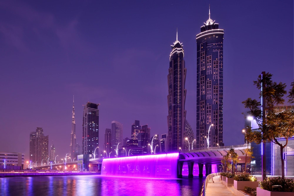 JW Marriott Marquis Hotel Dubai - carbon neutral hotel in Dubai