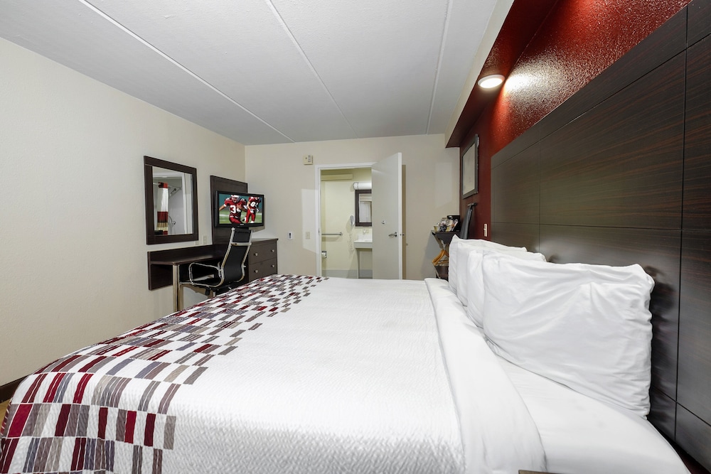 Red Roof Inn Tallahassee University - photo 14