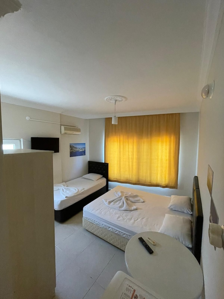 Ünlü Konaklama Kafe in Aydincik, Turkey