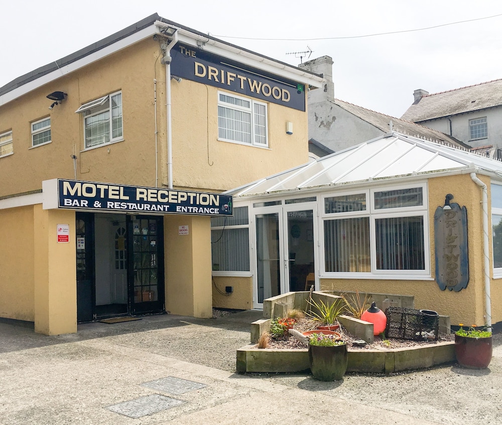 The Beach Motel — 4-Star Luxury Hotel in Holyhead, United Kingdom