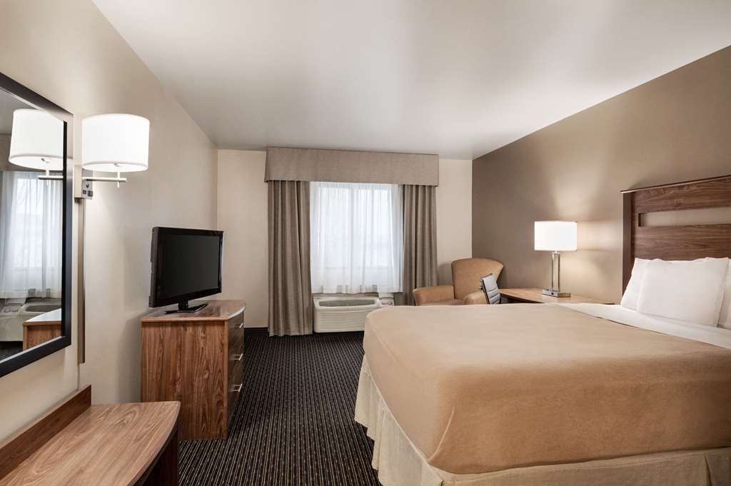 Baymont by Wyndham Buffalo - photo 11