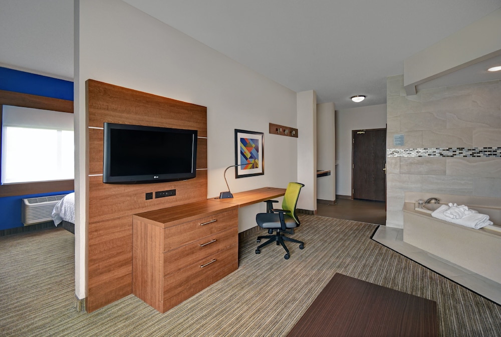 Holiday Inn Express Marshall by IHG - photo 11
