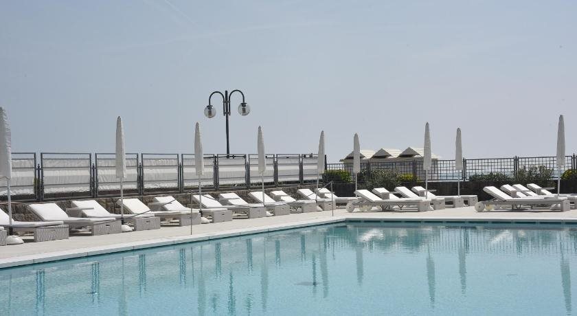 Hotel Ril — 4-Star Luxury Hotel in Lido Di Jesolo, Italy