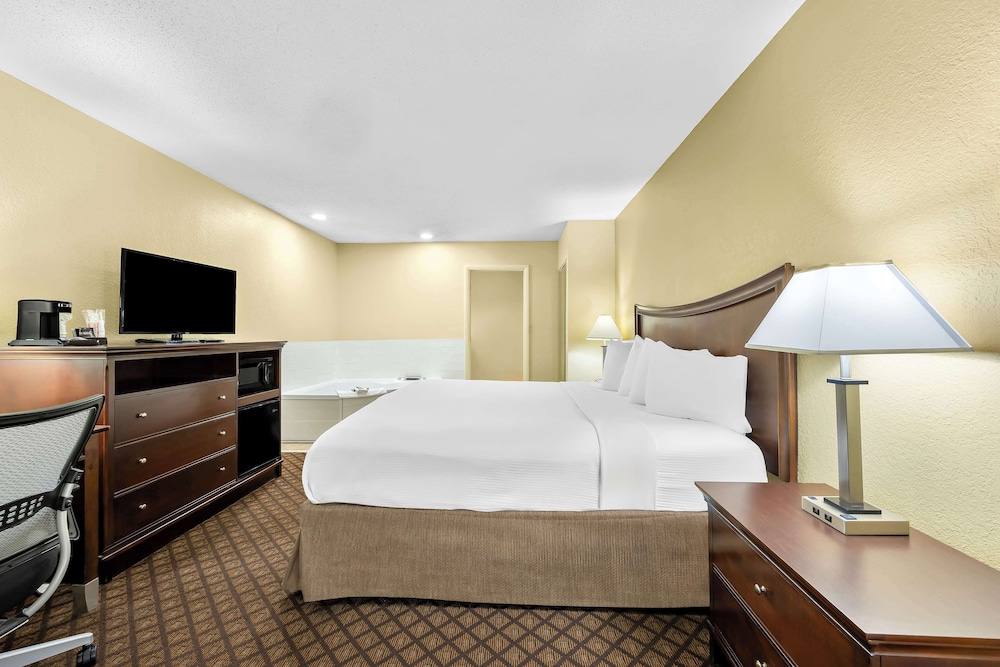 Best Western Coach House - photo 18