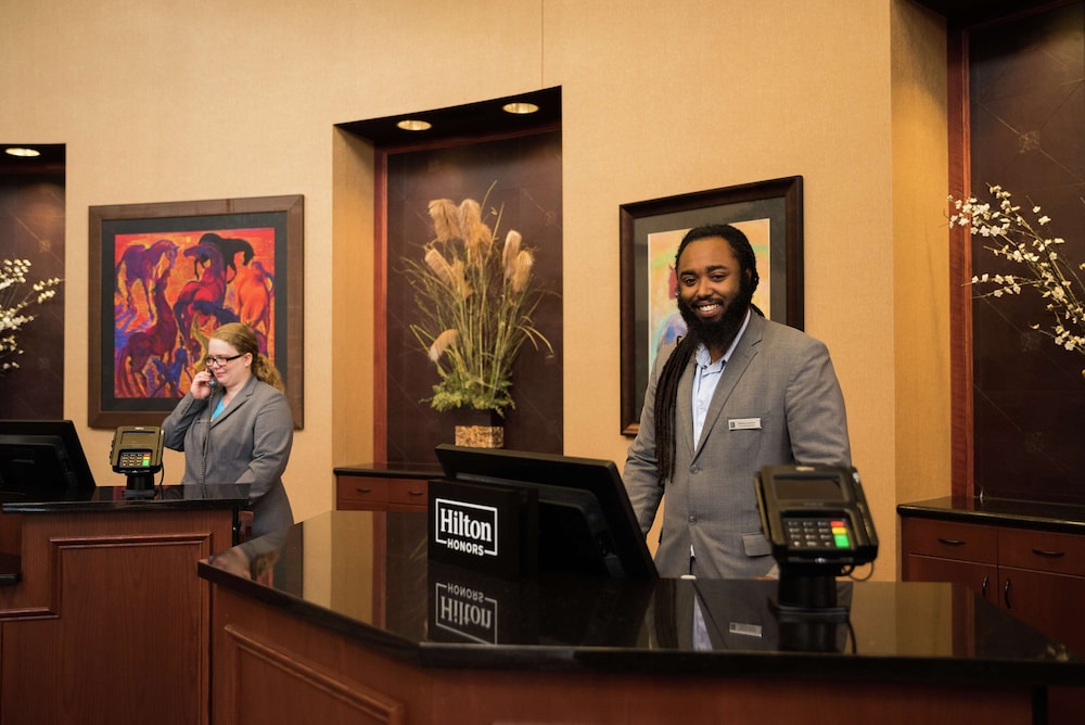 Embassy Suites by Hilton Minneapolis North - photo 10