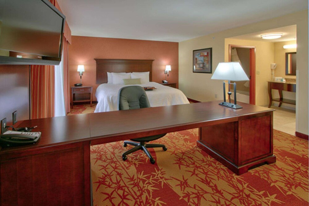 Hampton Inn & Suites Denver Highlands Ranch - photo 21