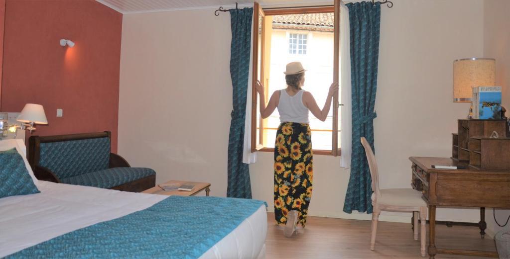 Les Arcades Le Lion D'or - carbon neutral hotel in Buis-Les-Baronnies
