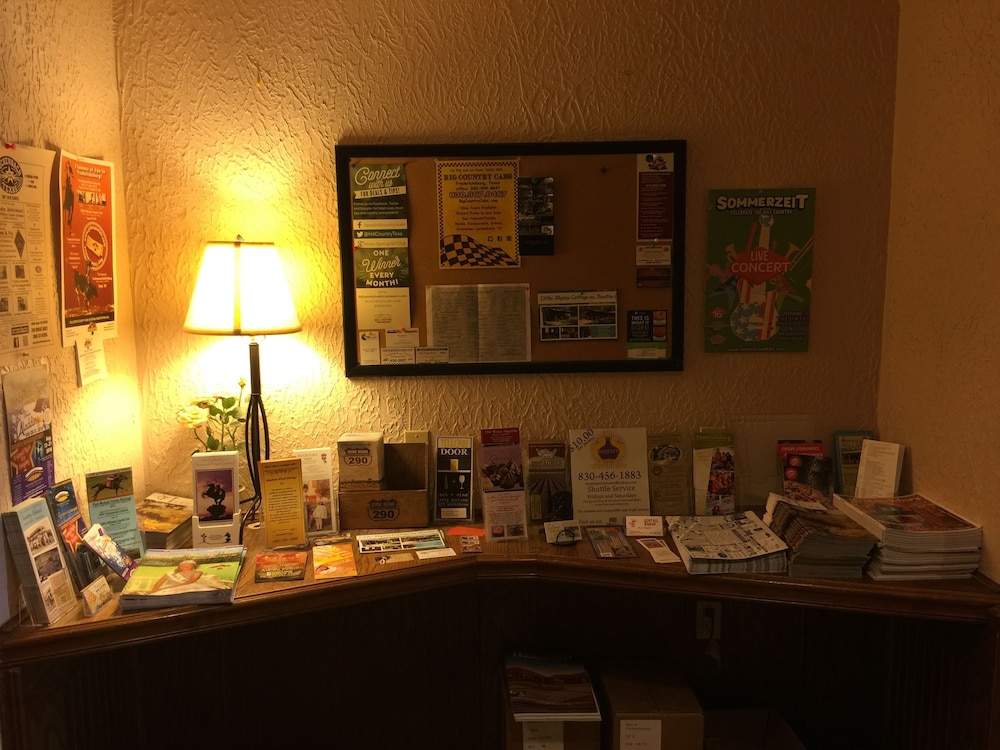 Texas Hill Country Hotel By Holiday Creek - photo 27