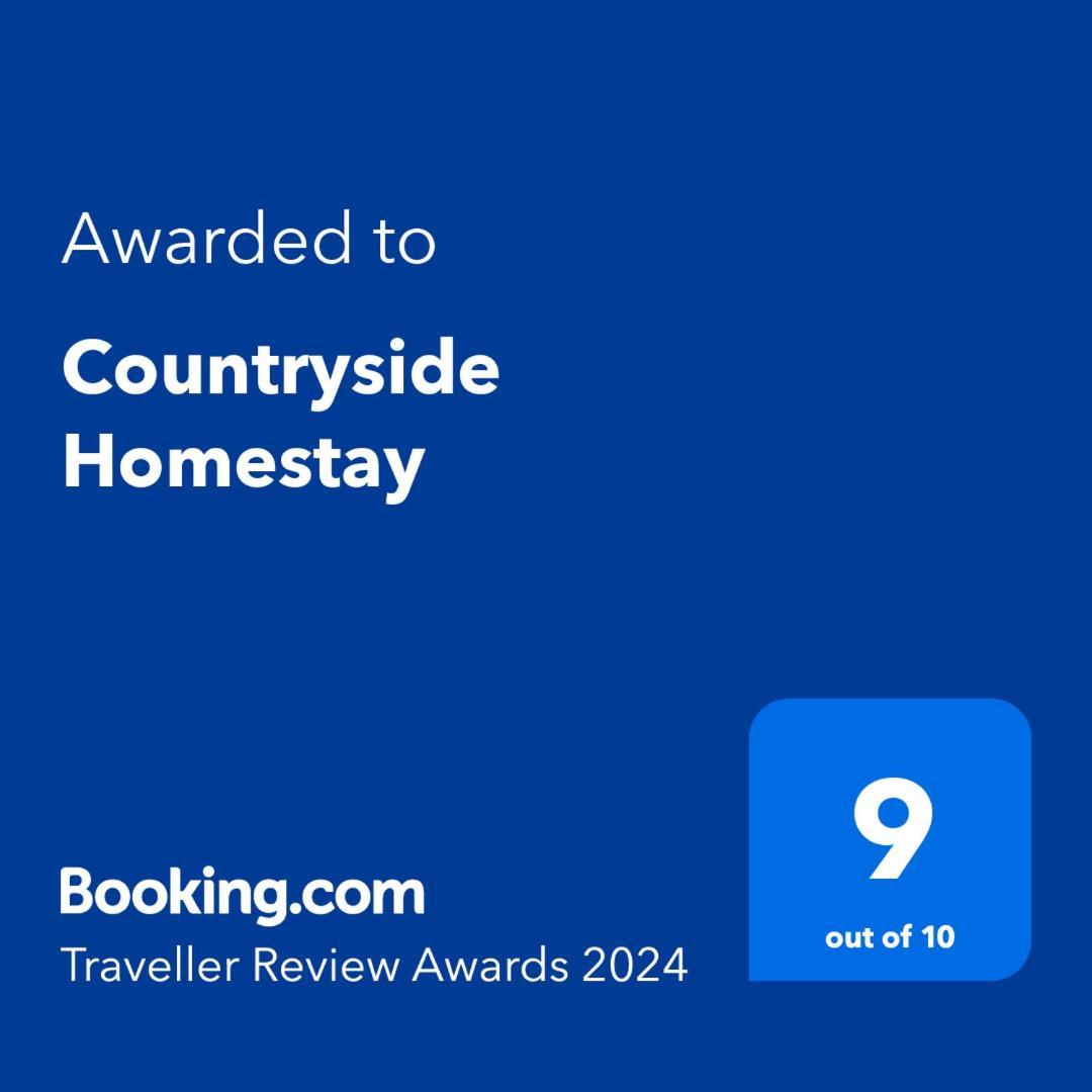 Spacious 2 & Half Stories Family Homestay Countryside Collection Sekinchan — 4-Star Luxury Hotel in Sabak Bernam, Malaysia