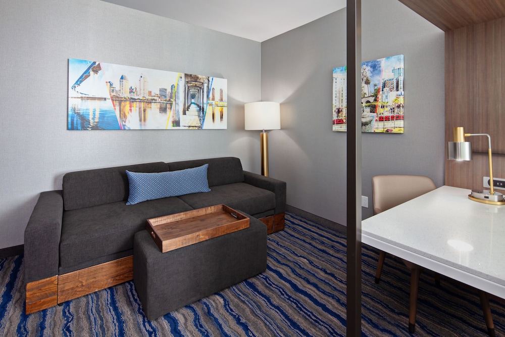 SpringHill Suites by Marriott Escondido Downtown - photo 14