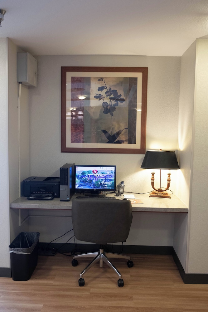 Candlewood Suites Sheridan by IHG - photo 43