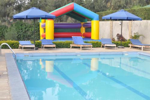 Fina Gardens Resort