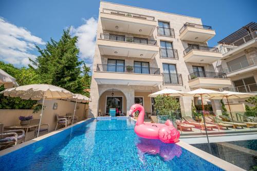 Hotel Amfora — Petrovac Na Moru — photo 3