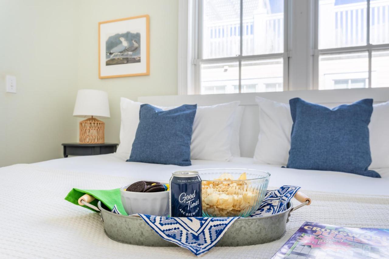 Sea Shell by Avantstay Breezy Beachside Getaway w Rooftop Deck & 6 BRs - photo 24