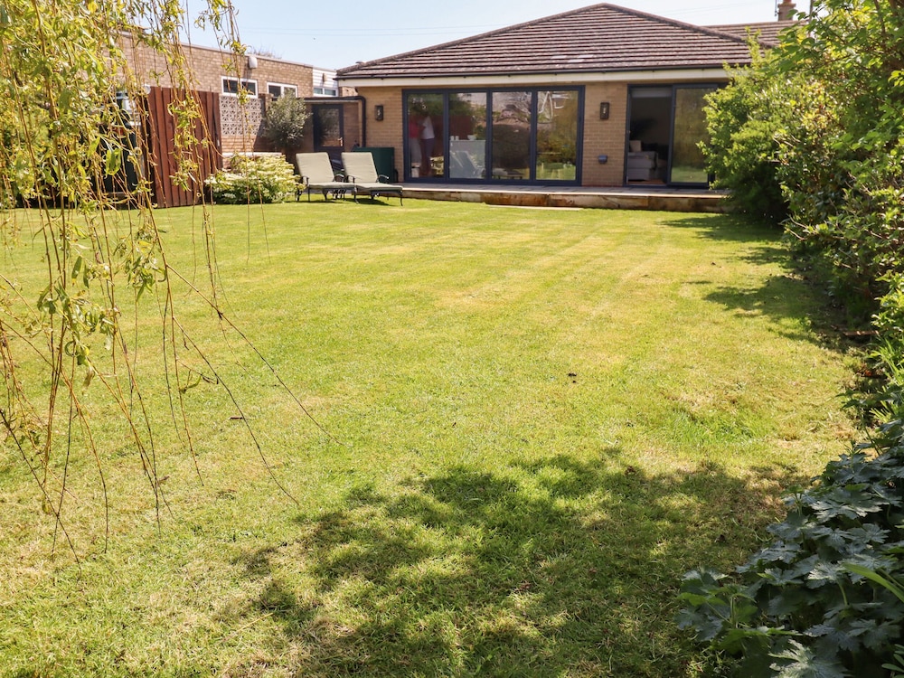 Willow - carbon neutral hotel in Beadnell