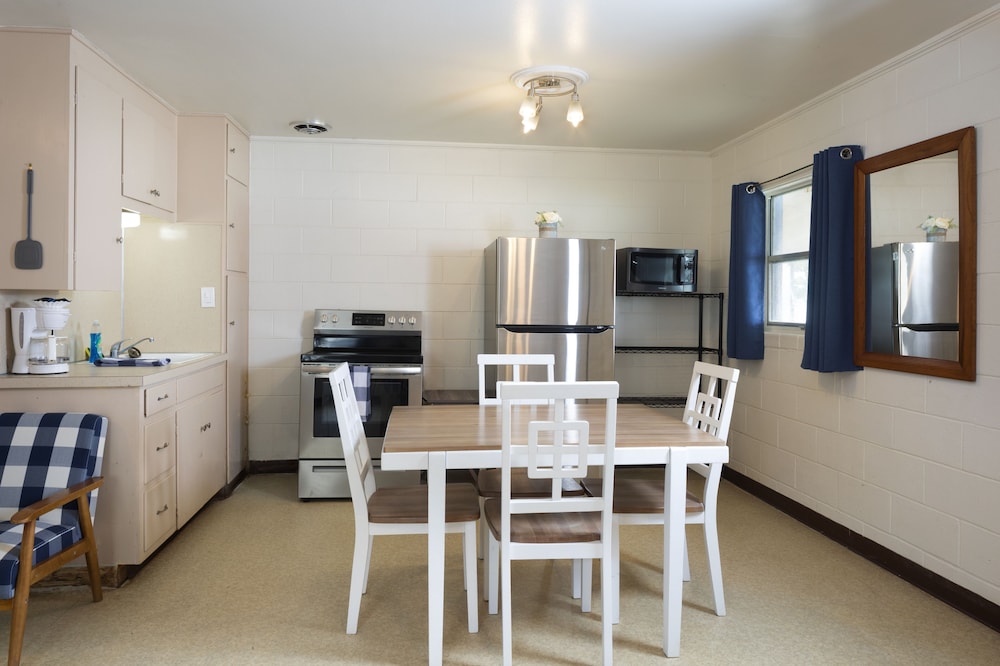 Oasis Lake Buchanan - photo 12