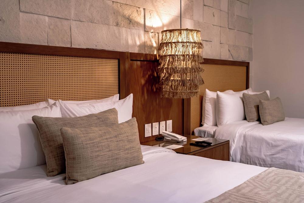 Hotel Mundo Maya Edzná
