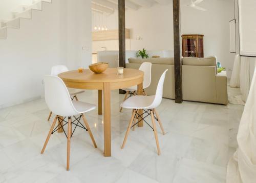 El Erizo Apartamentos — 4-Star Luxury Hotel in Tarifa, Spain