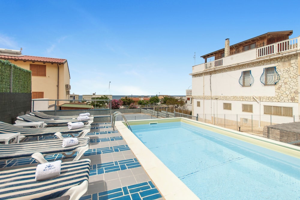 Alcamo Pool House — 4-Star Luxury Hotel in Alcamo, Italy