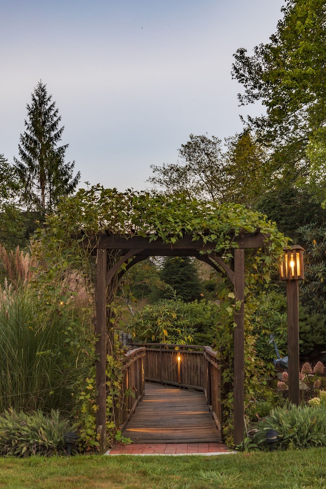 Azalea Garden Inn - photo 39