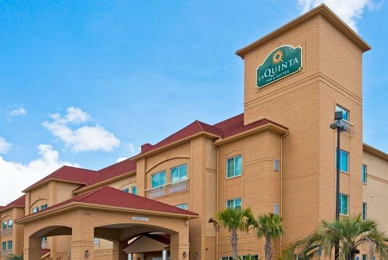 La Quinta Inn & Suites by Wyndham Hinesville Fort Stewart - photo 4