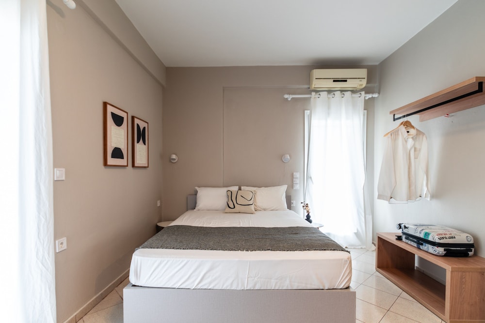 Blue Hug Apartments — 4-Star Luxury Hotel in Igoumenitsa, Greece