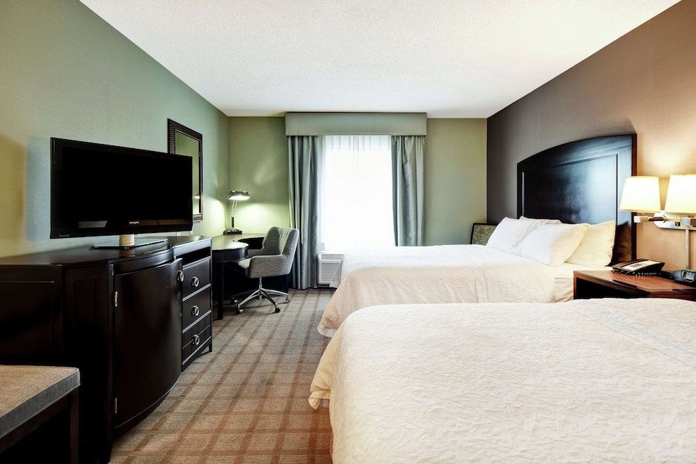 Hampton Inn & Suites Detroit Canton - photo 47