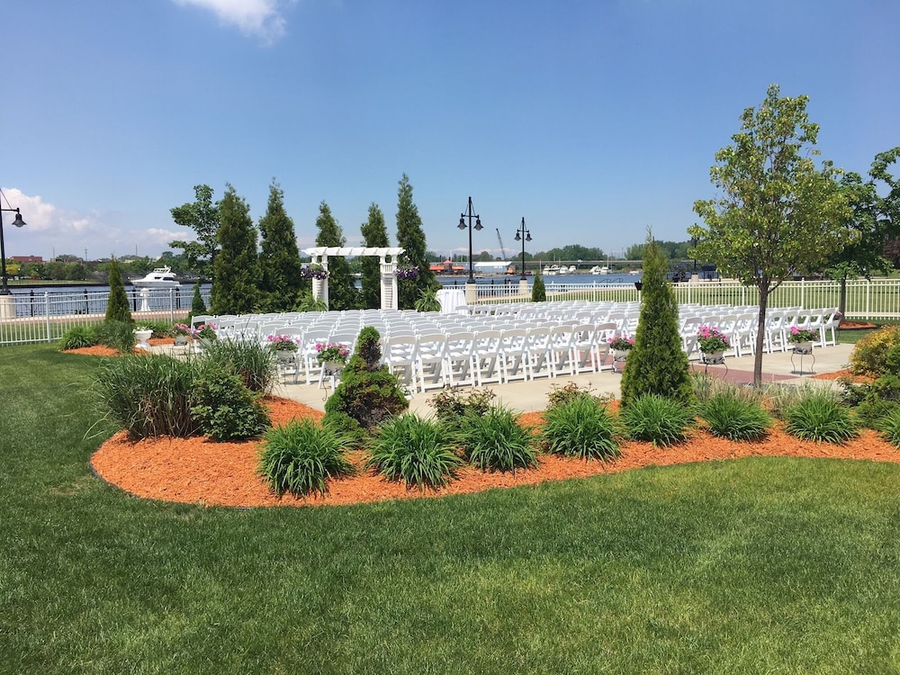 DoubleTree by Hilton Bay City Riverfront - photo 83