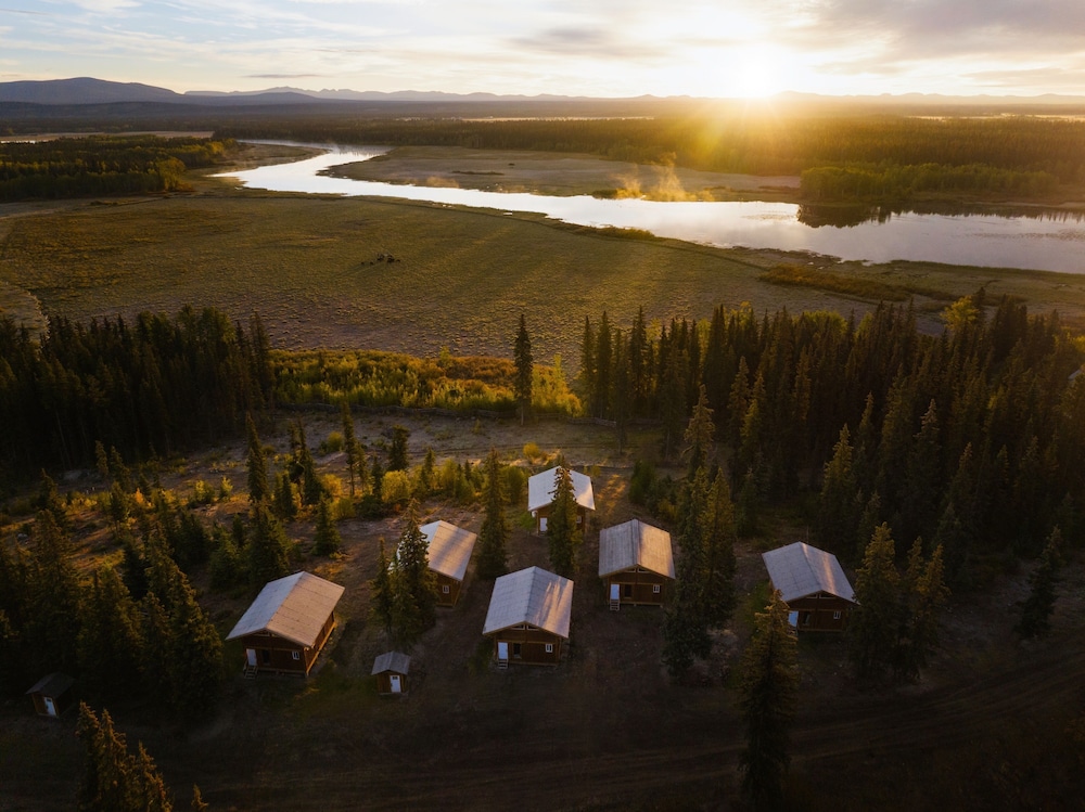 Red Cariboo Resort - last minute hotel in Unknown City