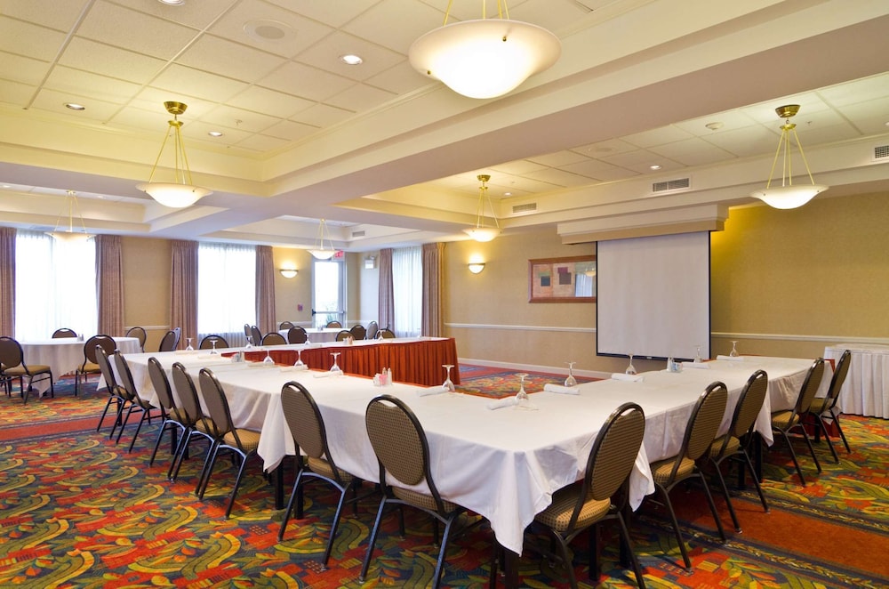 Hilton Garden Inn Wooster - photo 61