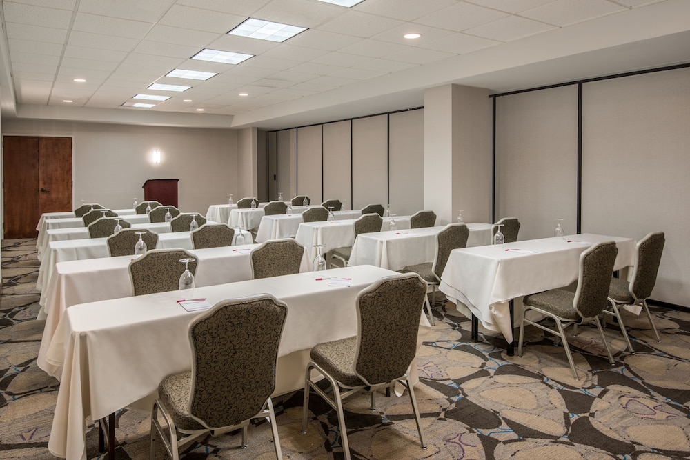 Crowne Plaza Memphis Downtown by IHG - photo 47
