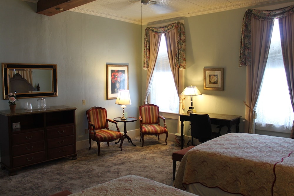 The Hotel Limpia - photo 17