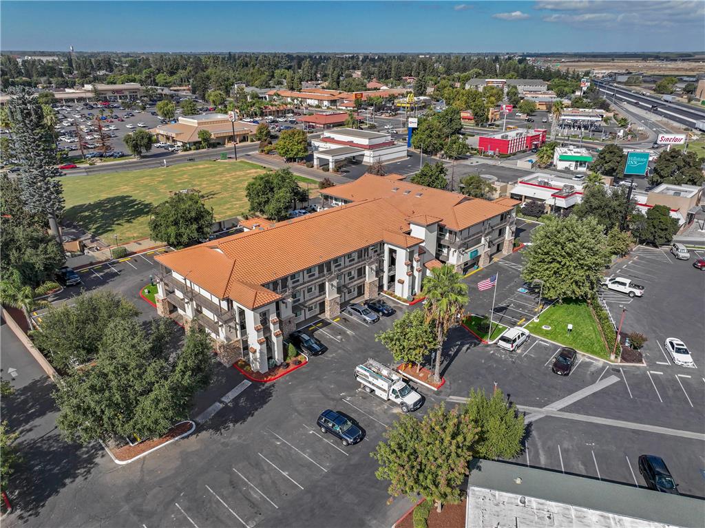 Hillstone Inn Tulare an Ascend Collection Hotel - photo 8