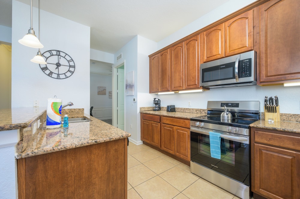 Stunning Vacation Condo Vista Cay Resort 2016 - photo 10