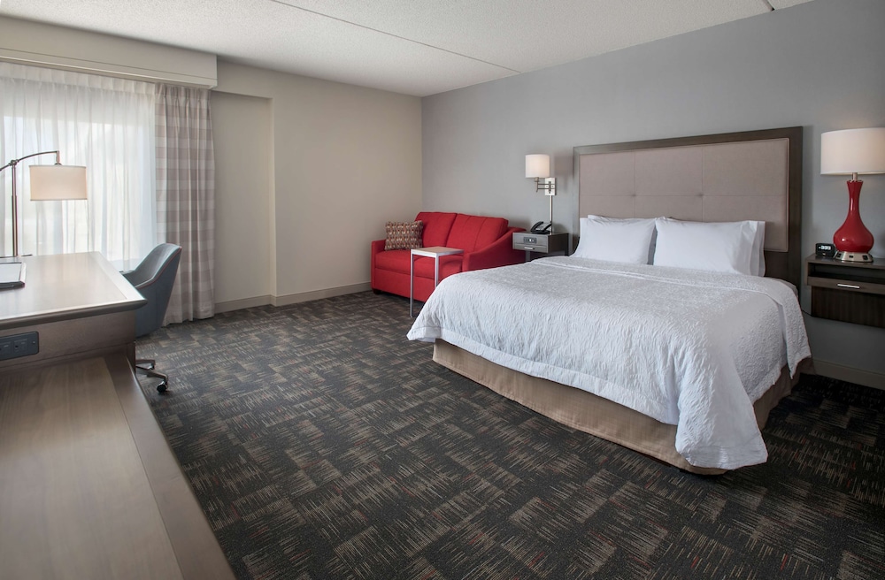 Hampton Inn Boston Logan Airport - photo 5