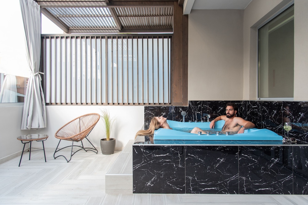 xSuites Adults Only Boutique Suites with Private Jacuzzi — 4-Star Luxury Hotel in Chania, Greece