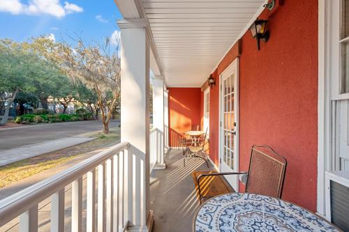 Sleeps 26 Walk To River Street Bars Shopping 1 5 in Savannah, United States