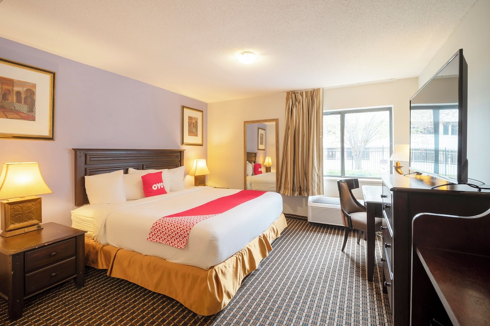 Rodeway Inn Houston North Greenspoint Houston TX - photo 34